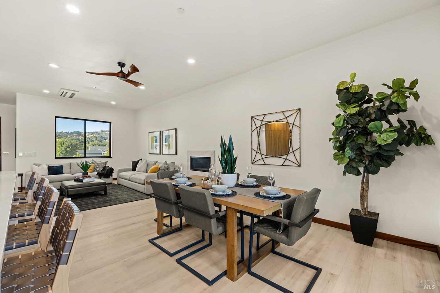 Detail Gallery Image 26 of 93 For 5044 Linda Ln, Santa Rosa,  CA 95404 - 3 Beds | 3/1 Baths