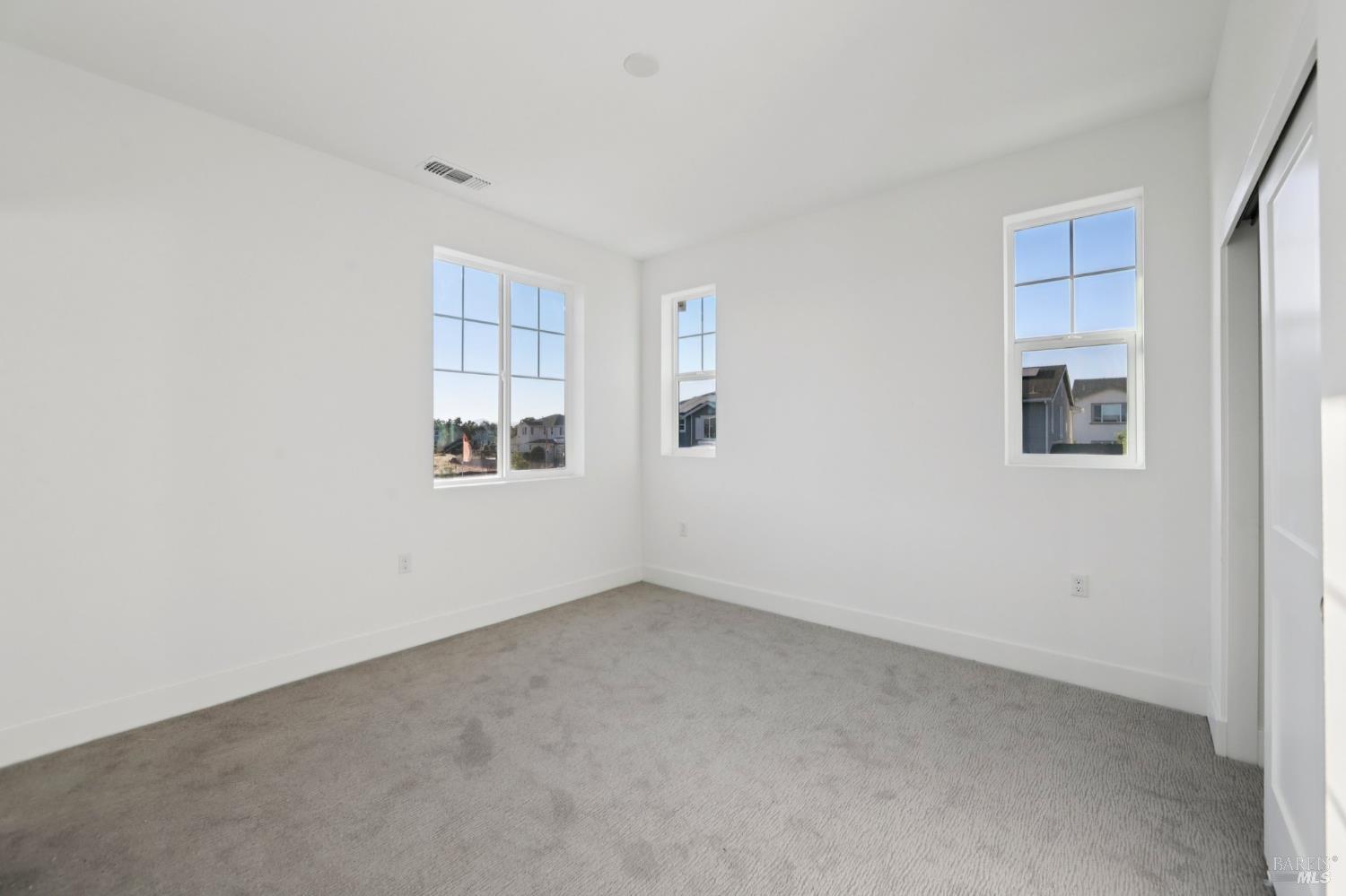 Detail Gallery Image 35 of 40 For 1576 Claritin St, Santa Rosa,  CA 95403 - 4 Beds | 4 Baths