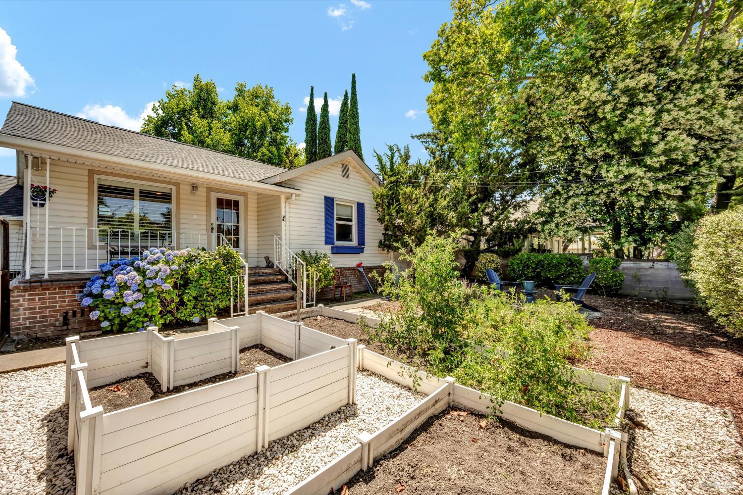 Detail Gallery Image 44 of 63 For 1015 Shetler Ave, Napa,  CA 94559 - 3 Beds | 2/1 Baths