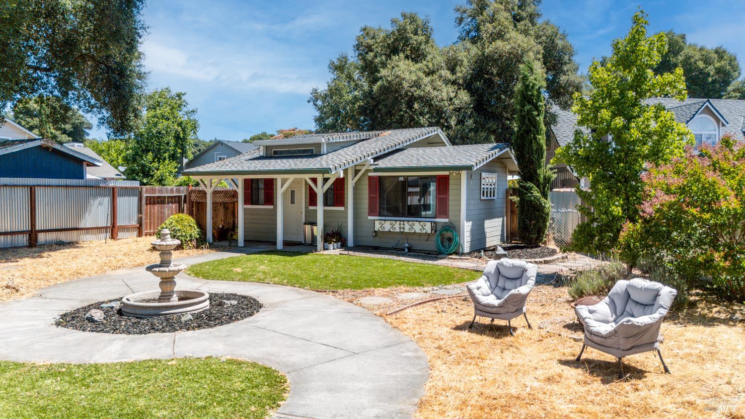 Detail Gallery Image 28 of 35 For 8621 Uva Dr, Redwood Valley,  CA 95470 - 3 Beds | 3 Baths