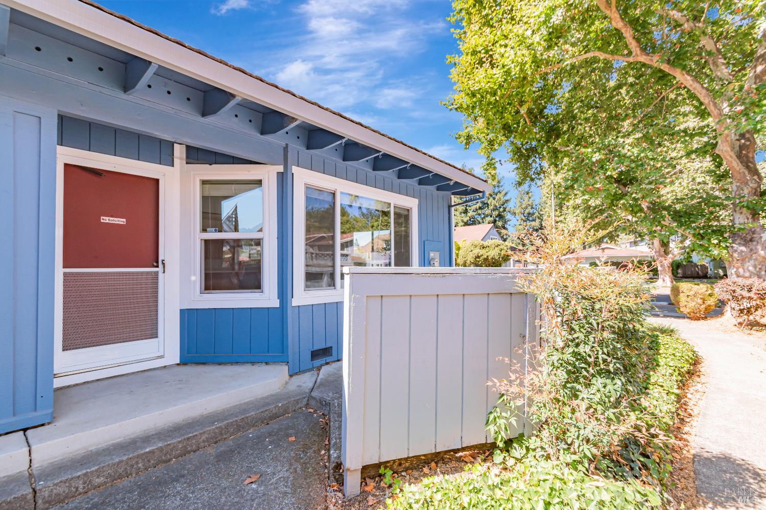 Detail Gallery Image 6 of 30 For 5016 Country Club Dr, Rohnert Park,  CA 94928 - 2 Beds | 1/1 Baths