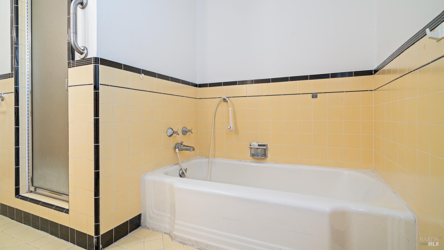 Detail Gallery Image 16 of 31 For 114 Edith St, Petaluma,  CA 94952 - 3 Beds | 2/1 Baths