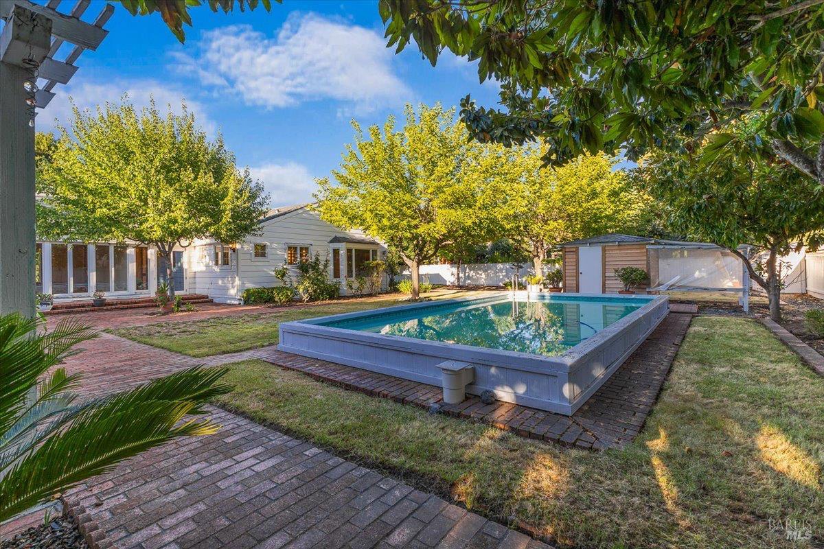 Detail Gallery Image 38 of 55 For 1819 Cedar St, Calistoga,  CA 94515 - 3 Beds | 2/1 Baths