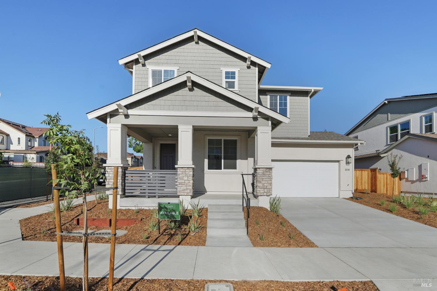 Detail Gallery Image 2 of 40 For 1576 Claritin St, Santa Rosa,  CA 95403 - 4 Beds | 4 Baths
