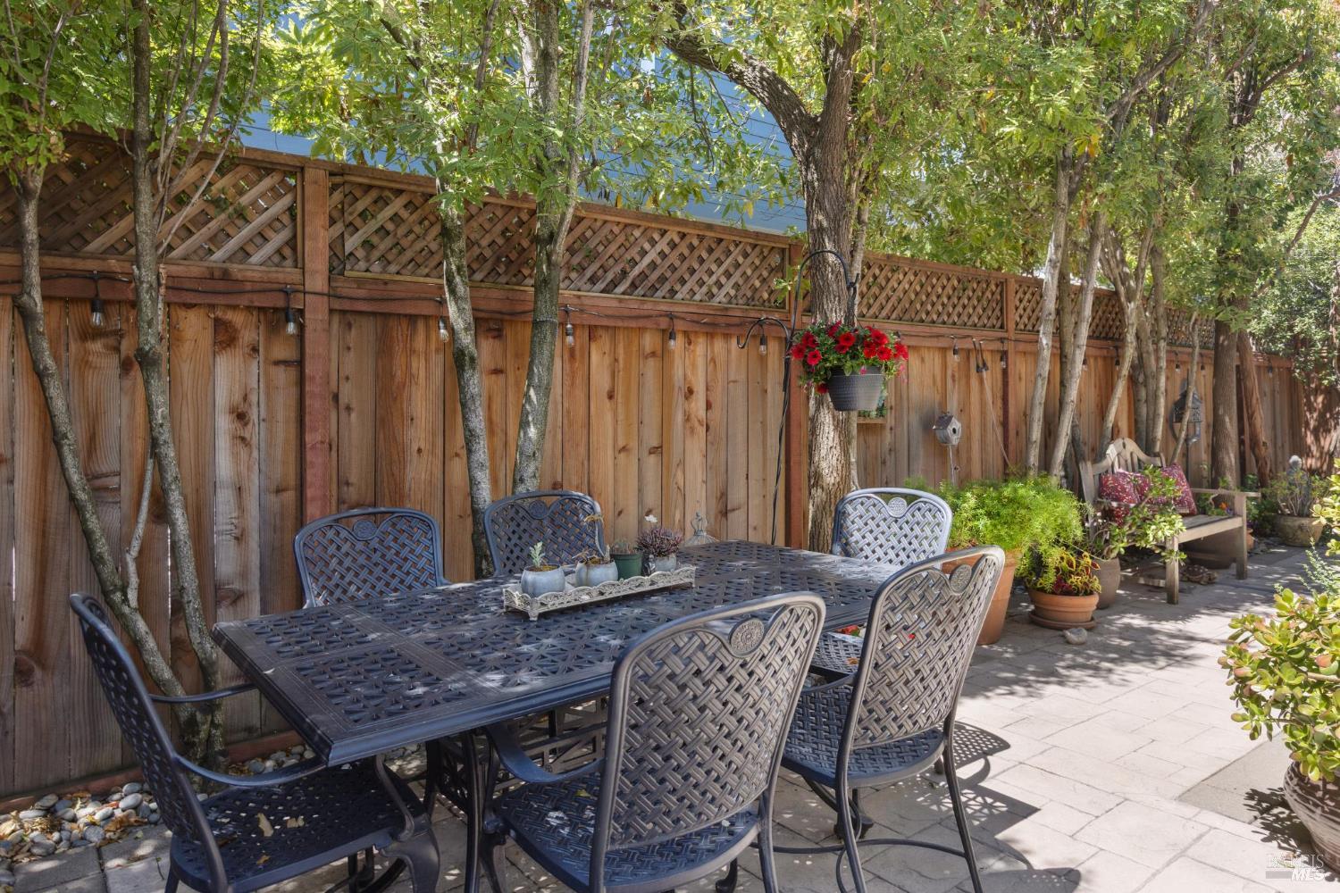 Detail Gallery Image 14 of 38 For 128 Baypoint Dr, San Rafael,  CA 94901 - 3 Beds | 2/1 Baths
