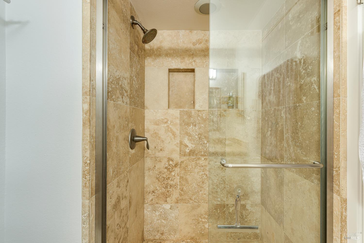 Detail Gallery Image 19 of 34 For 62 Cypress Pl, Sausalito,  CA 94965 - 2 Beds | 2 Baths
