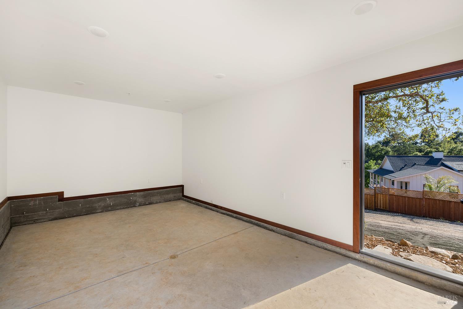 Detail Gallery Image 81 of 93 For 5044 Linda Ln, Santa Rosa,  CA 95404 - 3 Beds | 3/1 Baths