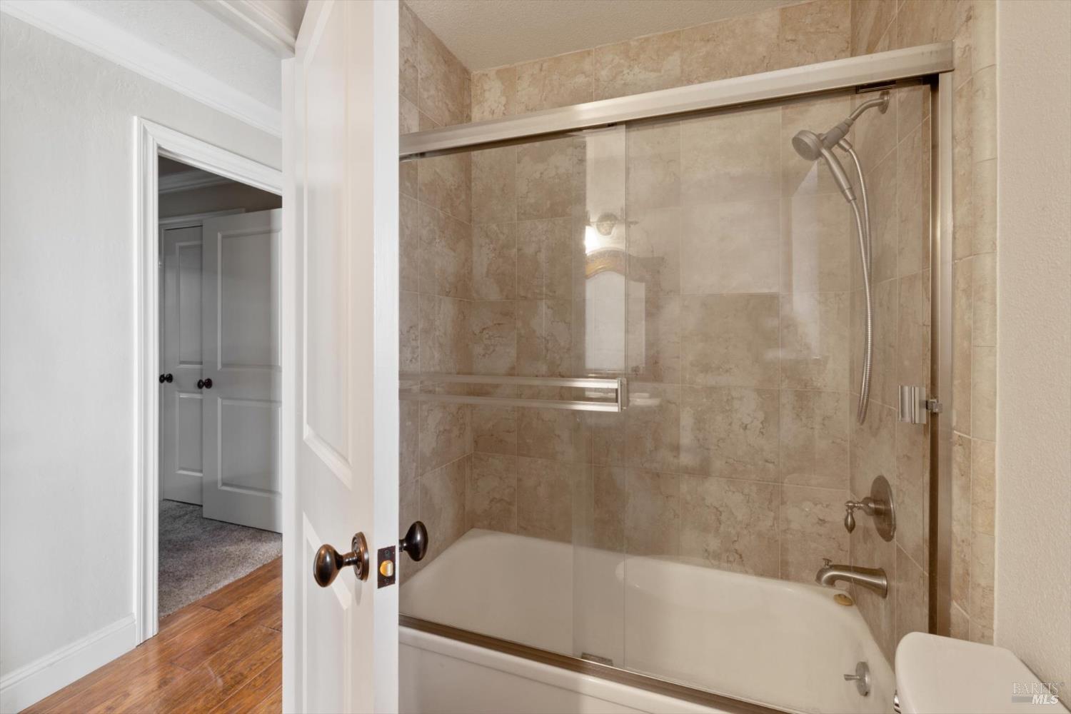 Detail Gallery Image 18 of 33 For 178 Mckinley Cir, Vacaville,  CA 95687 - 2 Beds | 2 Baths