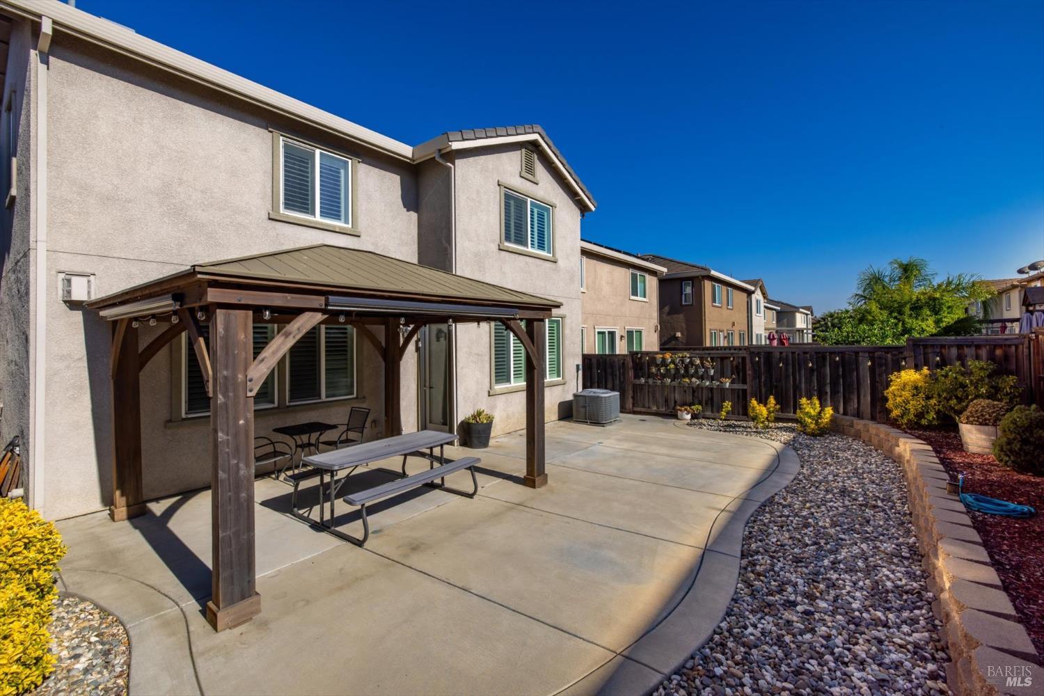 Detail Gallery Image 44 of 63 For 5294 Gramercy Cir, Fairfield,  CA 94533 - 5 Beds | 3/1 Baths