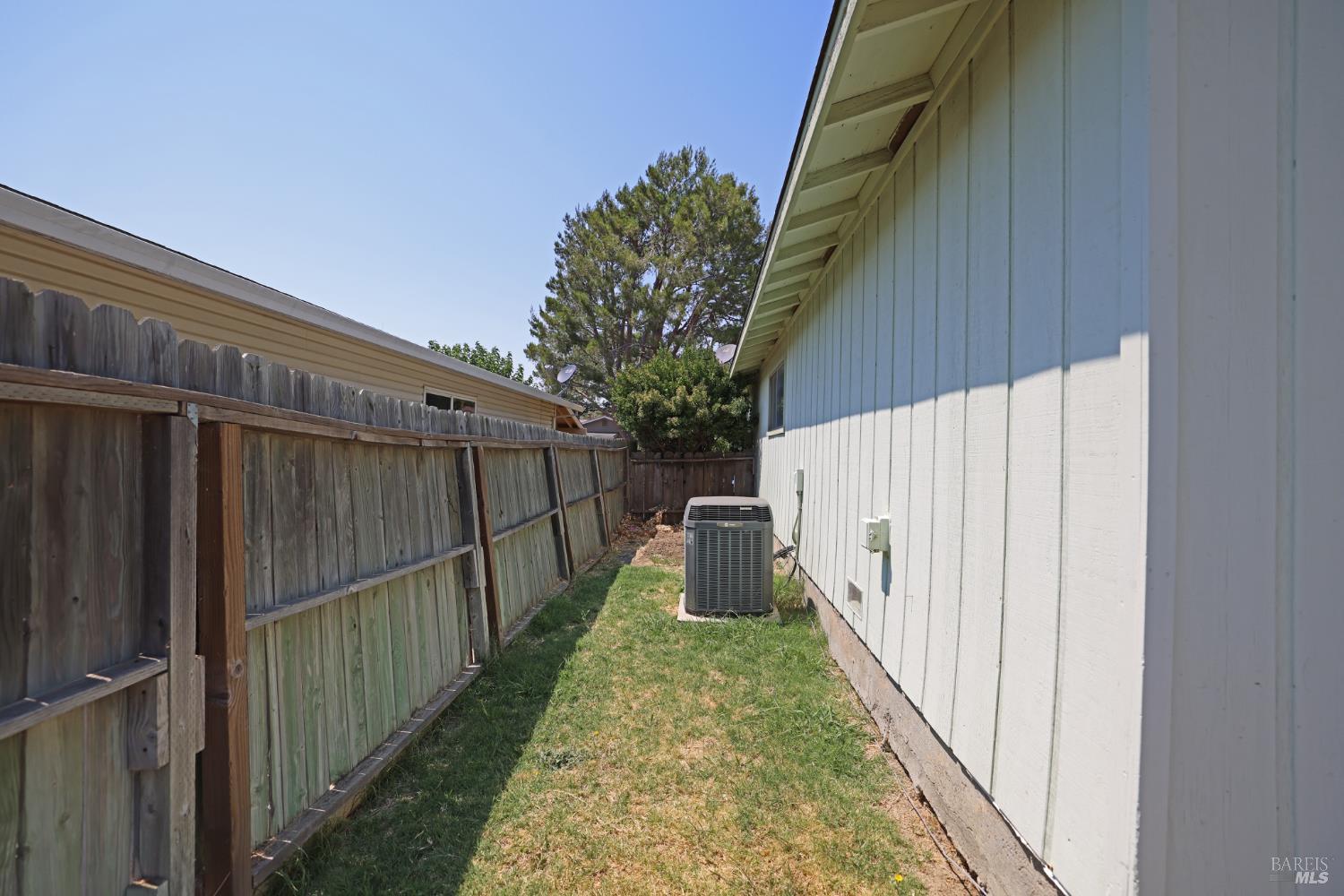 Detail Gallery Image 14 of 17 For 235 Trinity Ct, Rio Vista,  CA 94571 - 3 Beds | 1/1 Baths