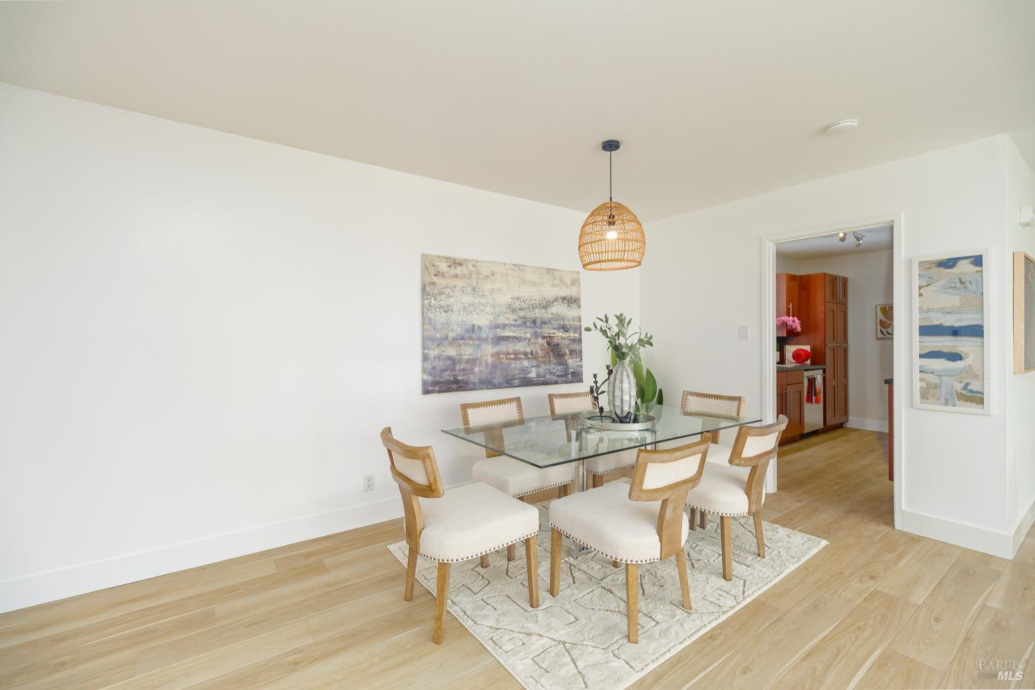 Detail Gallery Image 4 of 29 For 4221 Shelter Bay Ave, Mill Valley,  CA 94941 - 2 Beds | 2 Baths