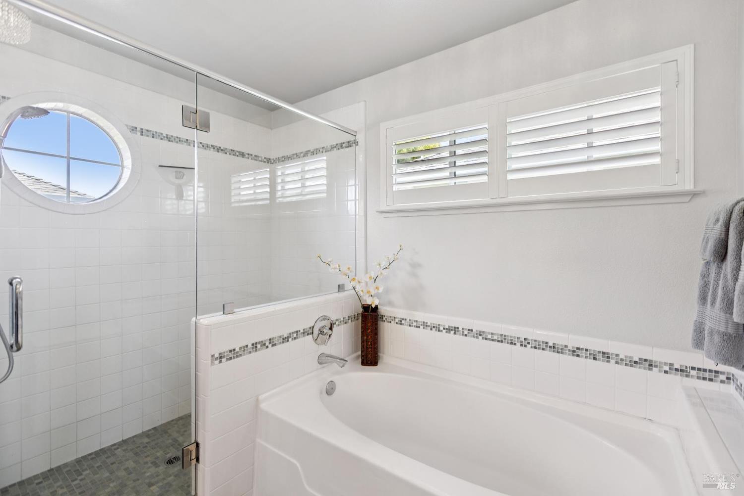 Detail Gallery Image 31 of 38 For 128 Baypoint Dr, San Rafael,  CA 94901 - 3 Beds | 2/1 Baths