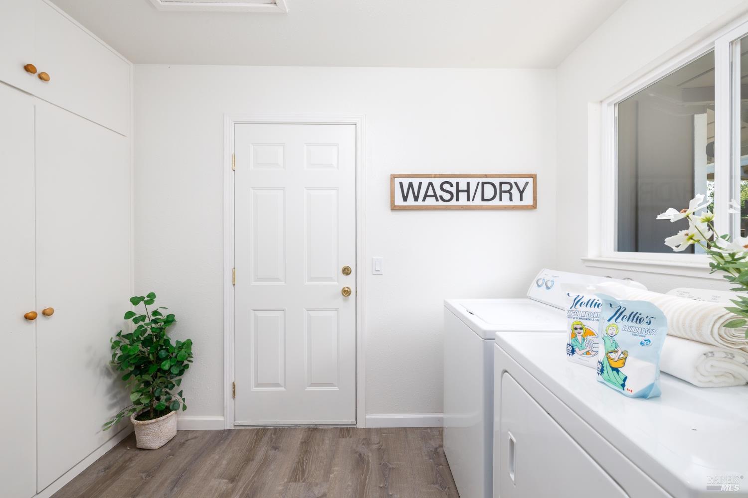 Detail Gallery Image 20 of 32 For 137 Valley Lakes Dr, Santa Rosa,  CA 95409 - 3 Beds | 2 Baths