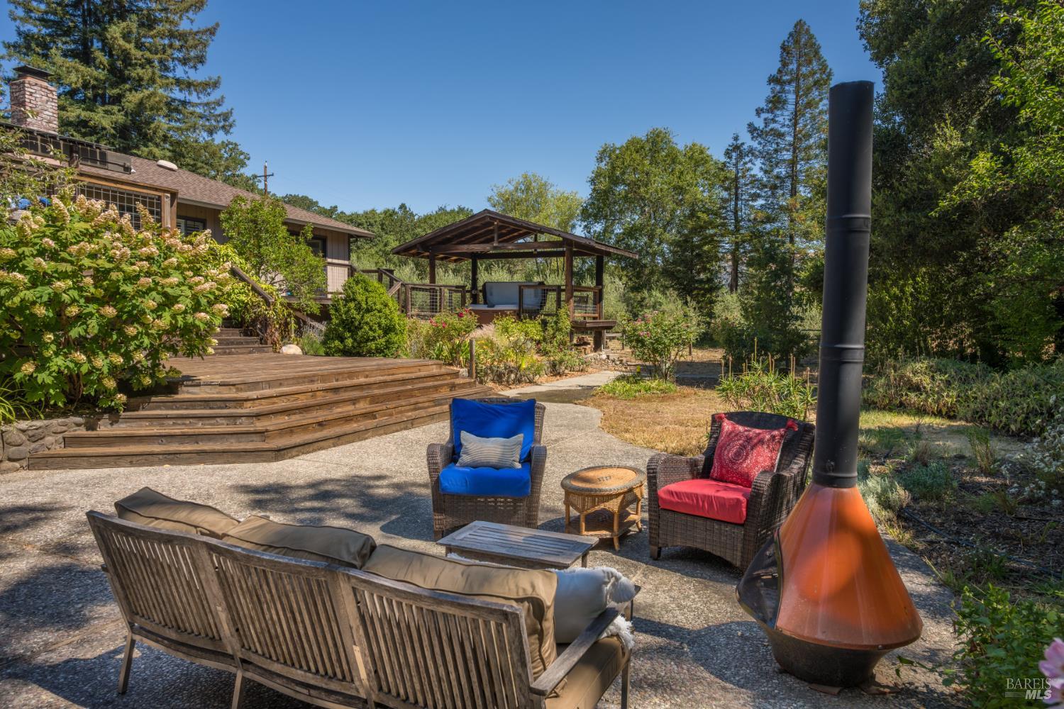Detail Gallery Image 48 of 64 For 14856 Chalk Hill Rd, Healdsburg,  CA 95448 - 3 Beds | 2/1 Baths