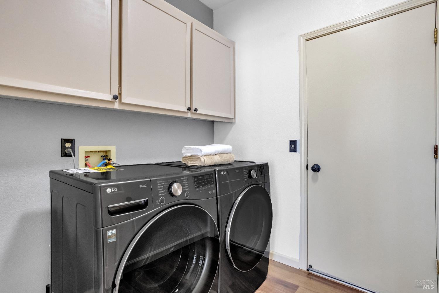 Detail Gallery Image 19 of 35 For 1042 Armsby Way, Suisun City,  CA 94585 - 3 Beds | 2/1 Baths
