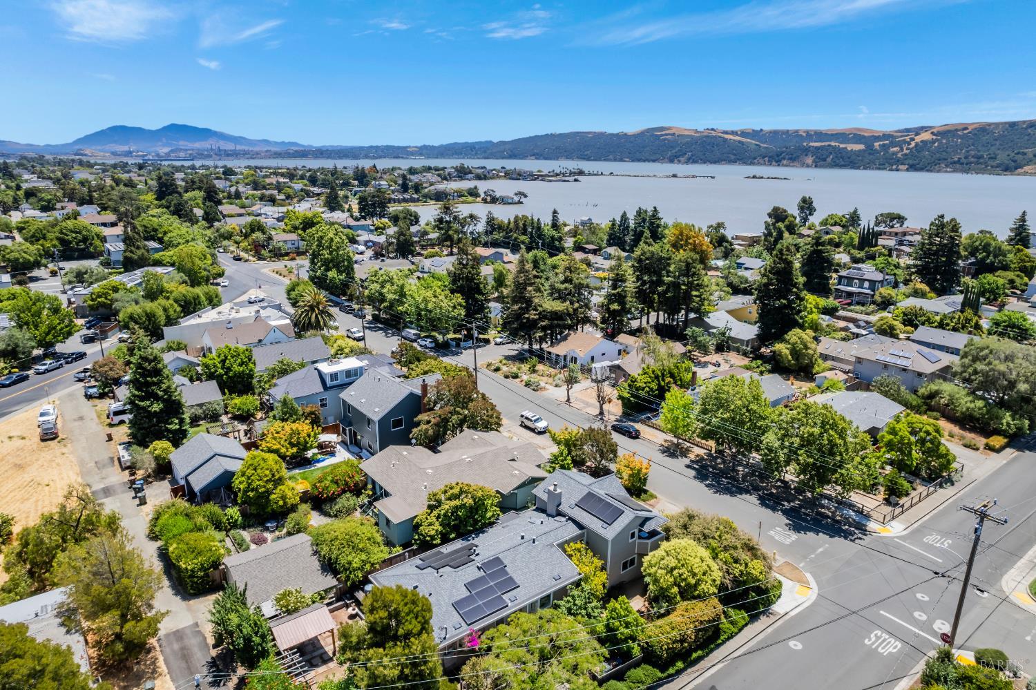 Detail Gallery Image 67 of 71 For 602 W K St, Benicia,  CA 94510 - – Beds | – Baths