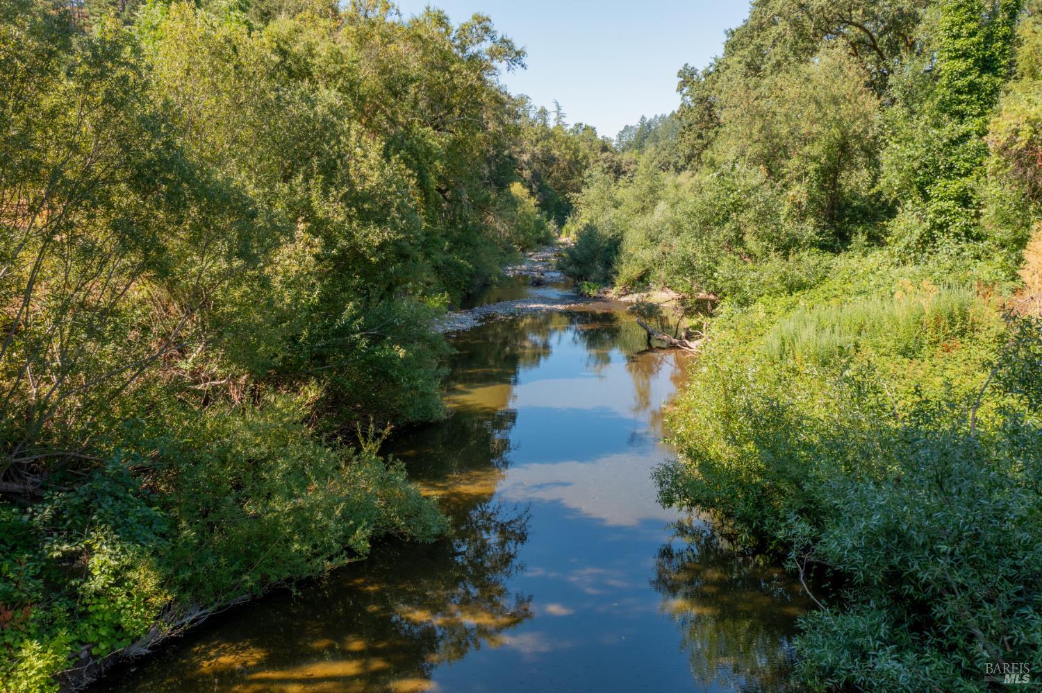 Detail Gallery Image 5 of 64 For 14856 Chalk Hill Rd, Healdsburg,  CA 95448 - 3 Beds | 2/1 Baths