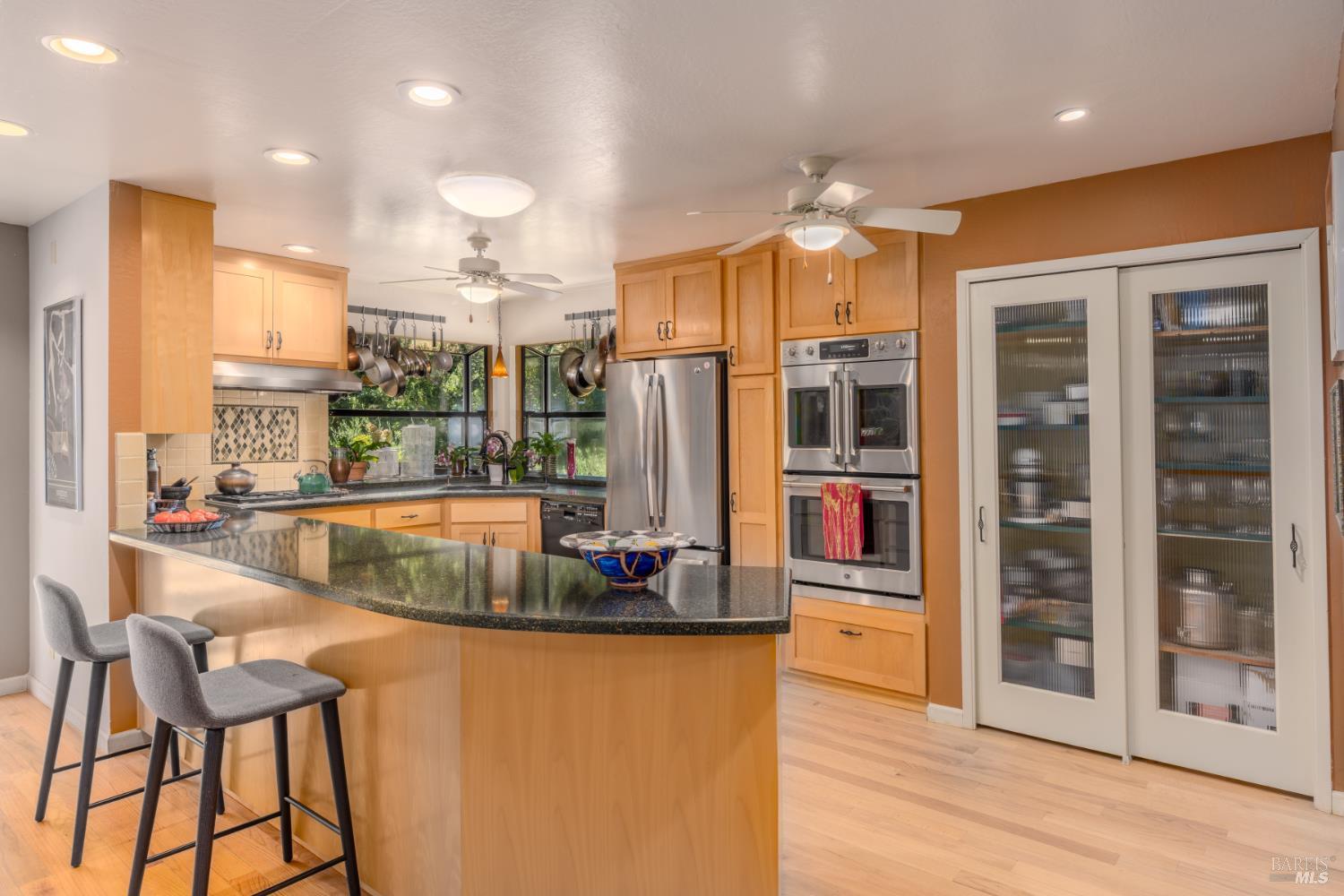 Detail Gallery Image 19 of 64 For 14856 Chalk Hill Rd, Healdsburg,  CA 95448 - 3 Beds | 2/1 Baths