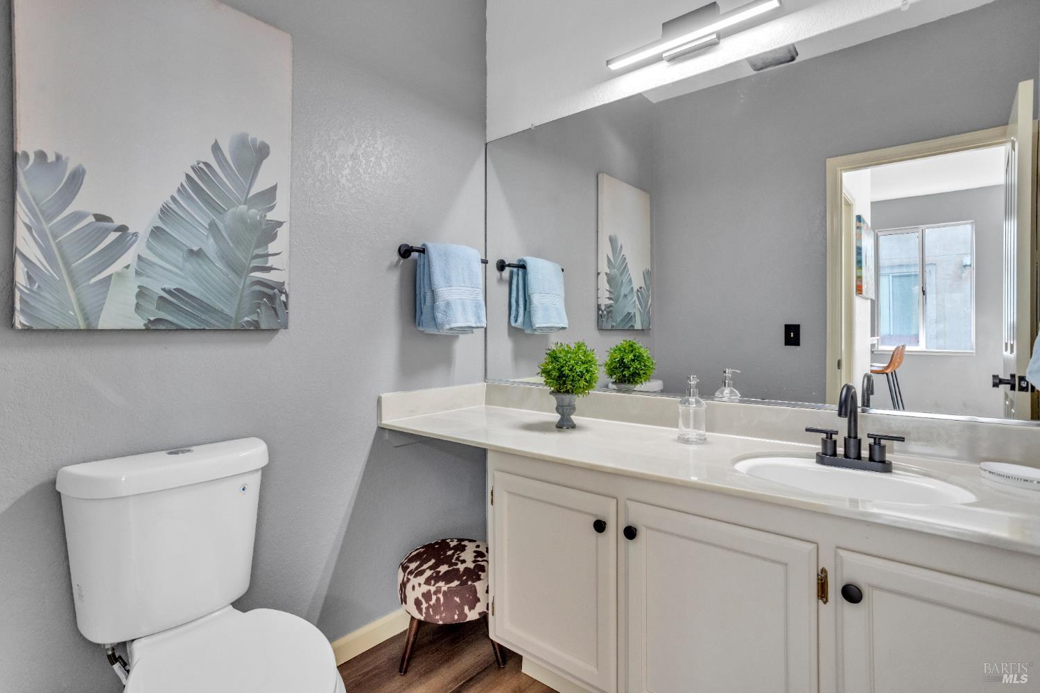 Detail Gallery Image 20 of 35 For 1042 Armsby Way, Suisun City,  CA 94585 - 3 Beds | 2/1 Baths