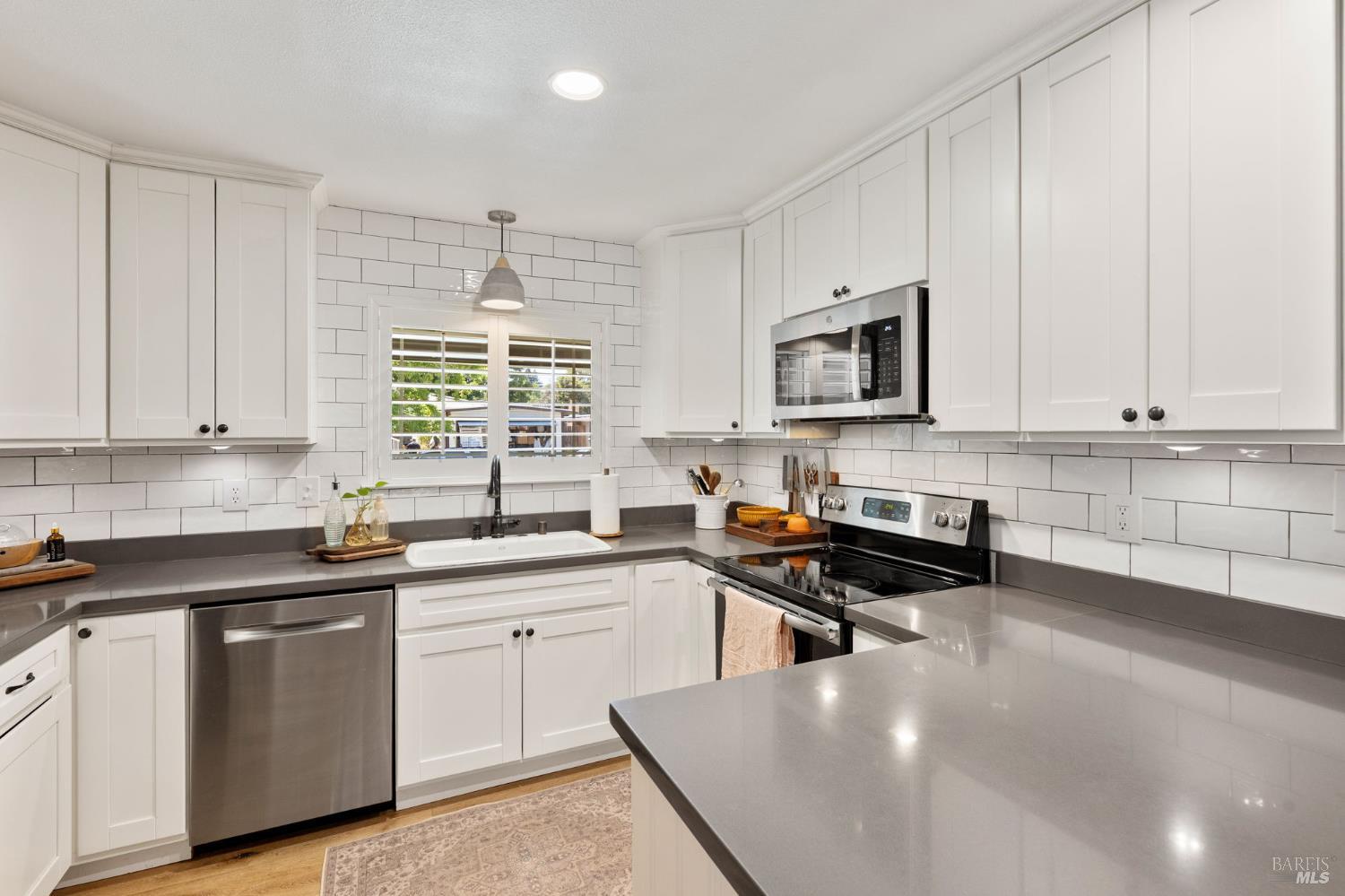 Detail Gallery Image 11 of 30 For 243 Cedar St, Vacaville,  CA 95688 - 4 Beds | 2 Baths