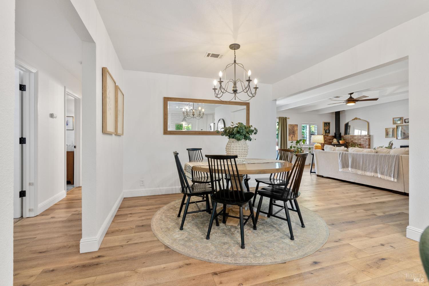 Detail Gallery Image 8 of 30 For 243 Cedar St, Vacaville,  CA 95688 - 4 Beds | 2 Baths