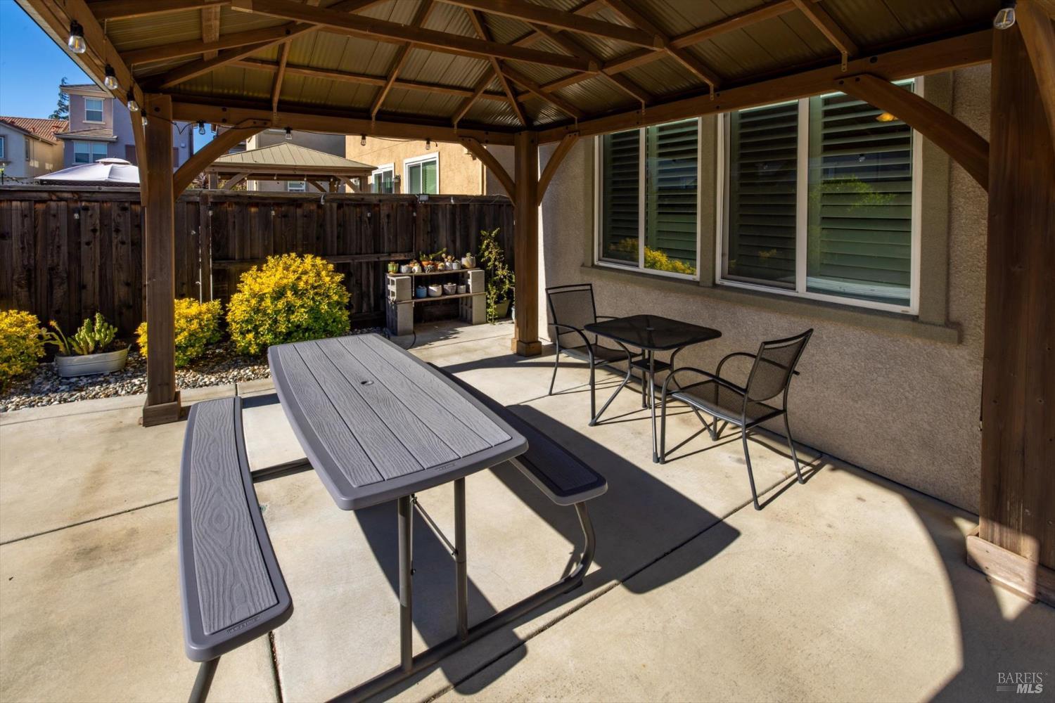 Detail Gallery Image 46 of 63 For 5294 Gramercy Cir, Fairfield,  CA 94533 - 5 Beds | 3/1 Baths