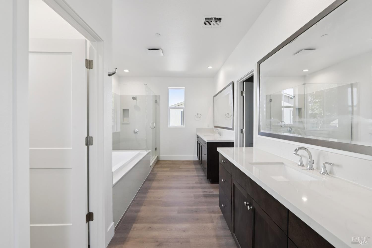 Detail Gallery Image 26 of 40 For 1576 Claritin St, Santa Rosa,  CA 95403 - 4 Beds | 4 Baths