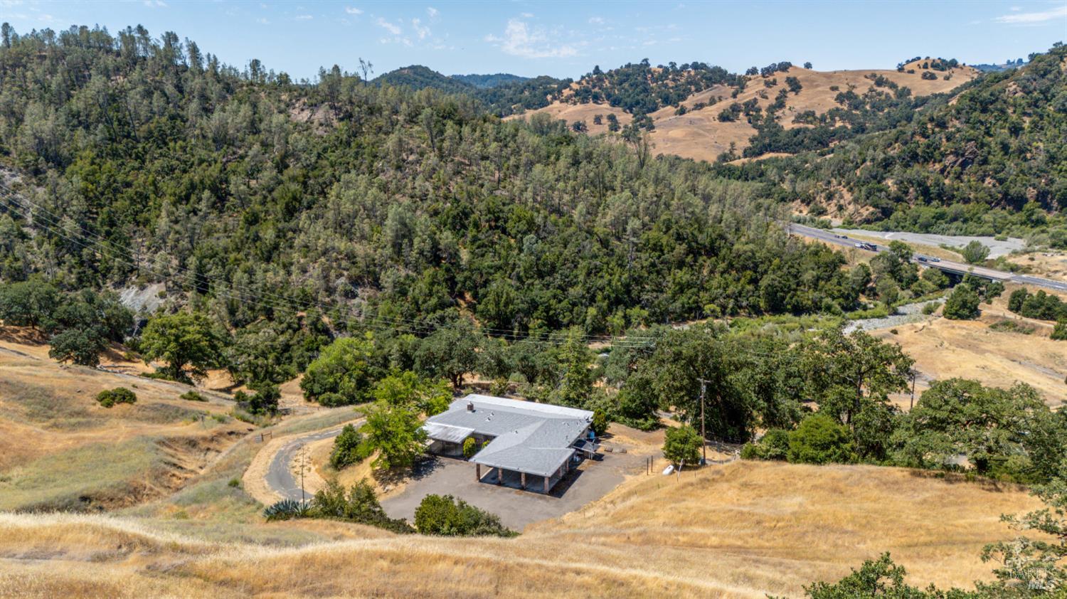 Detail Gallery Image 29 of 32 For 18201 S Highway 101 Unkn, Hopland,  CA 95449 - 3 Beds | 2/1 Baths