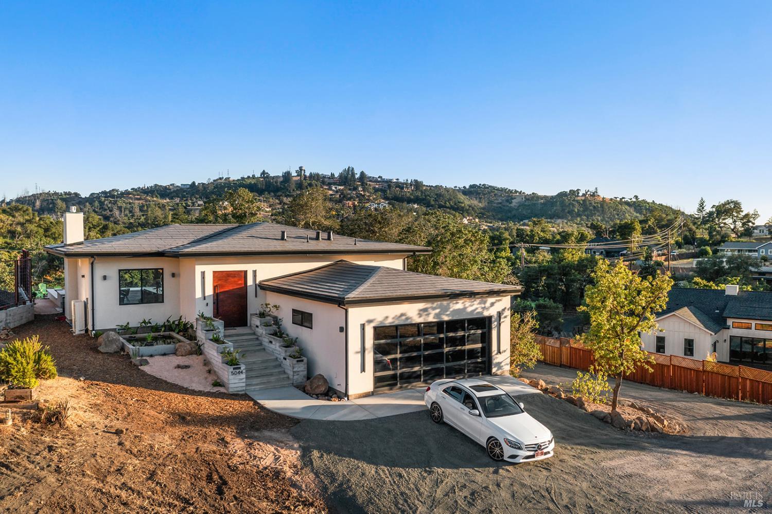 Detail Gallery Image 82 of 93 For 5044 Linda Ln, Santa Rosa,  CA 95404 - 3 Beds | 3/1 Baths