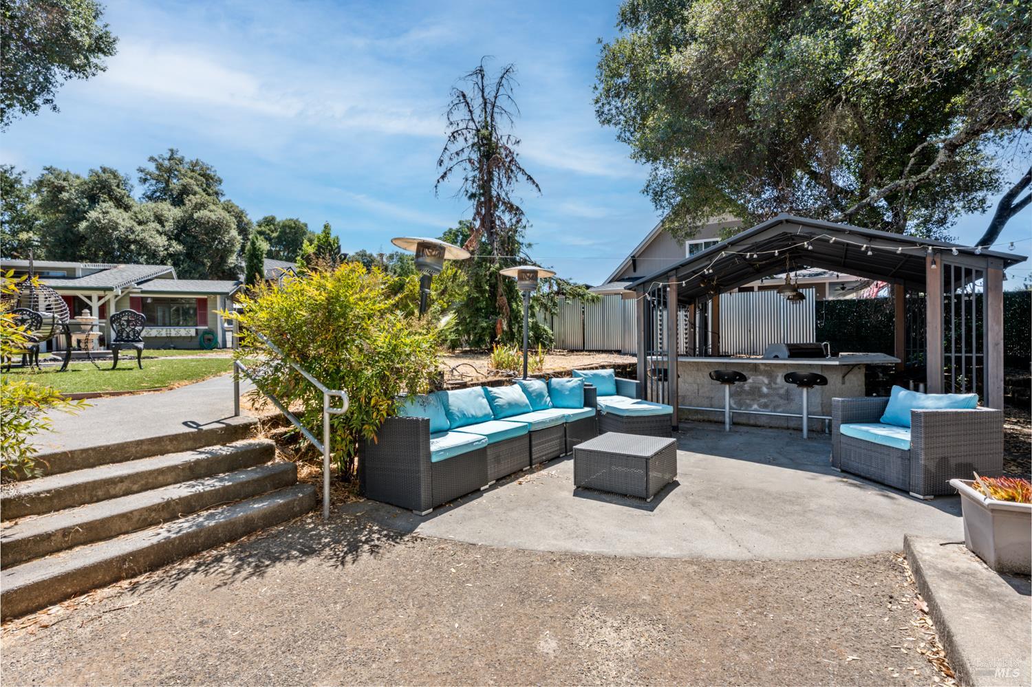 Detail Gallery Image 26 of 35 For 8621 Uva Dr, Redwood Valley,  CA 95470 - 3 Beds | 3 Baths