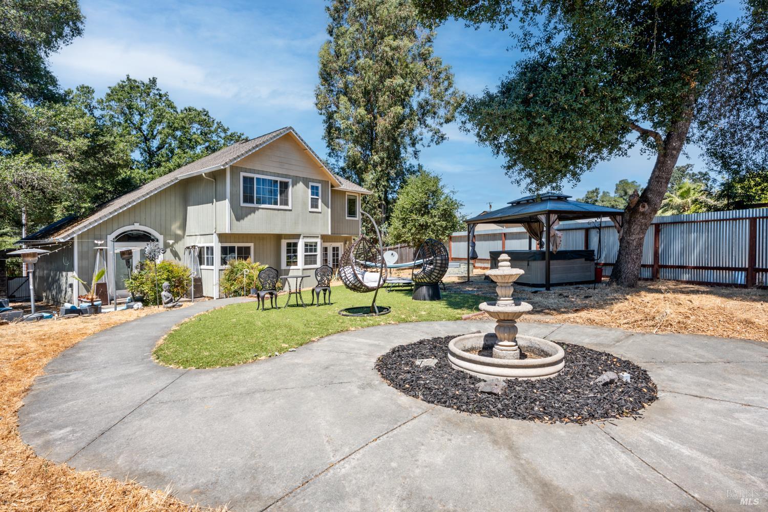 Detail Gallery Image 24 of 35 For 8621 Uva Dr, Redwood Valley,  CA 95470 - 3 Beds | 3 Baths