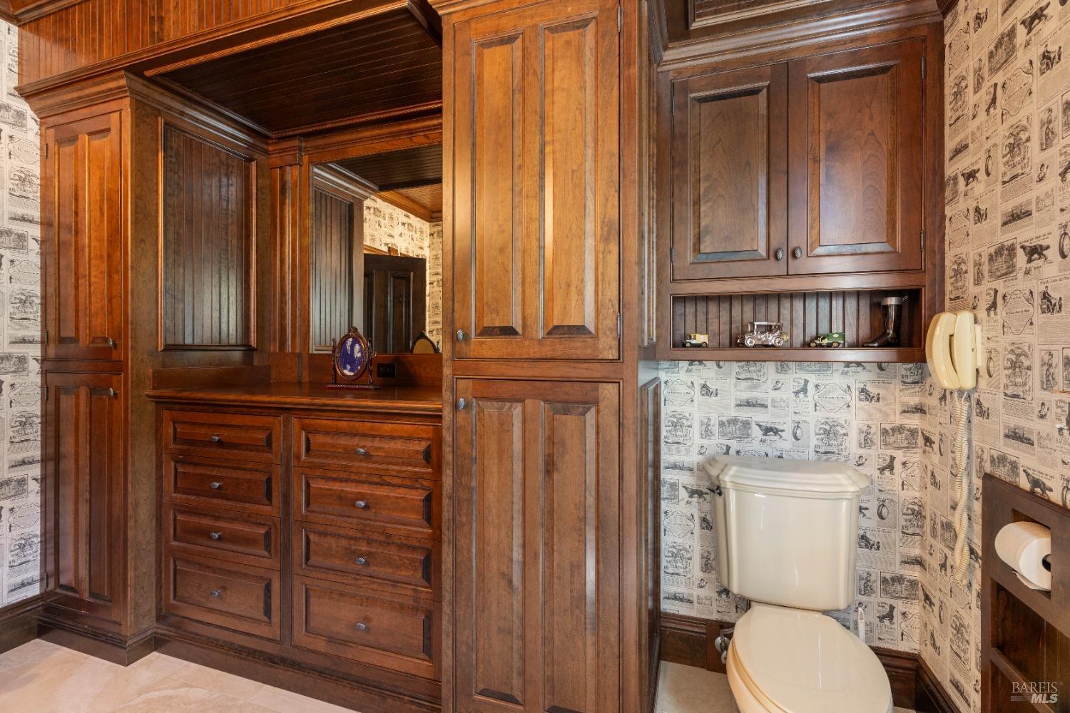 Detail Gallery Image 31 of 87 For 5605 George Rd, Lakeport,  CA 95453 - 4 Beds | 5/3 Baths