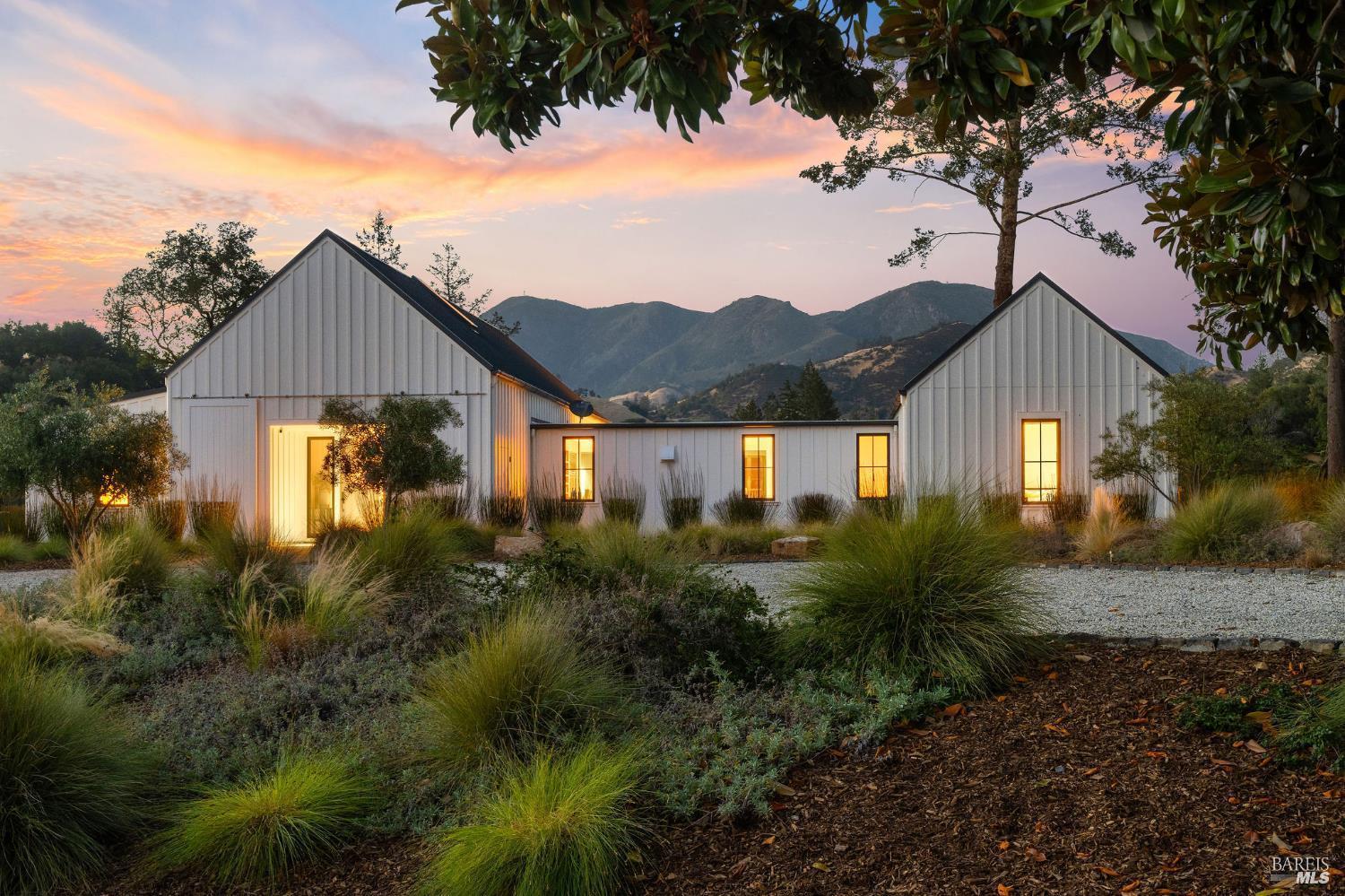 Detail Gallery Image 11 of 46 For 18907 State Highway 128 Unkn, Calistoga,  CA 94515 - 4 Beds | 3 Baths