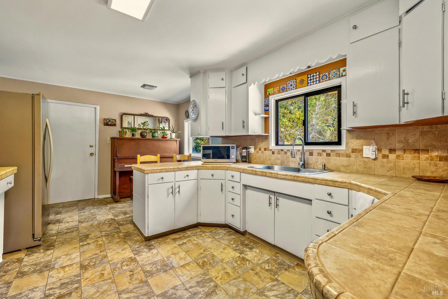 Detail Gallery Image 11 of 32 For 18841 Lahmon Ln, Fort Bragg,  CA 95437 - 0 Beds | 2/1 Baths