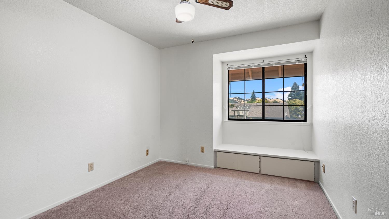 Detail Gallery Image 26 of 39 For 231 Park Ln, Vacaville,  CA 95687 - 3 Beds | 2/1 Baths