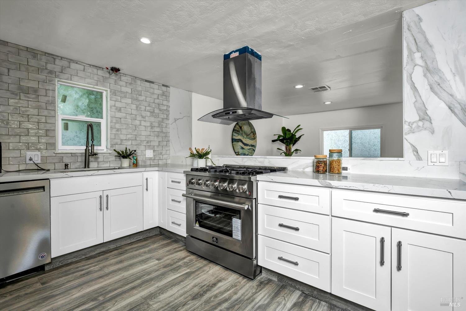 Detail Gallery Image 4 of 16 For 5575 Old Highway 53 Unkn 29, Clearlake,  CA 95422 - 2 Beds | 2 Baths