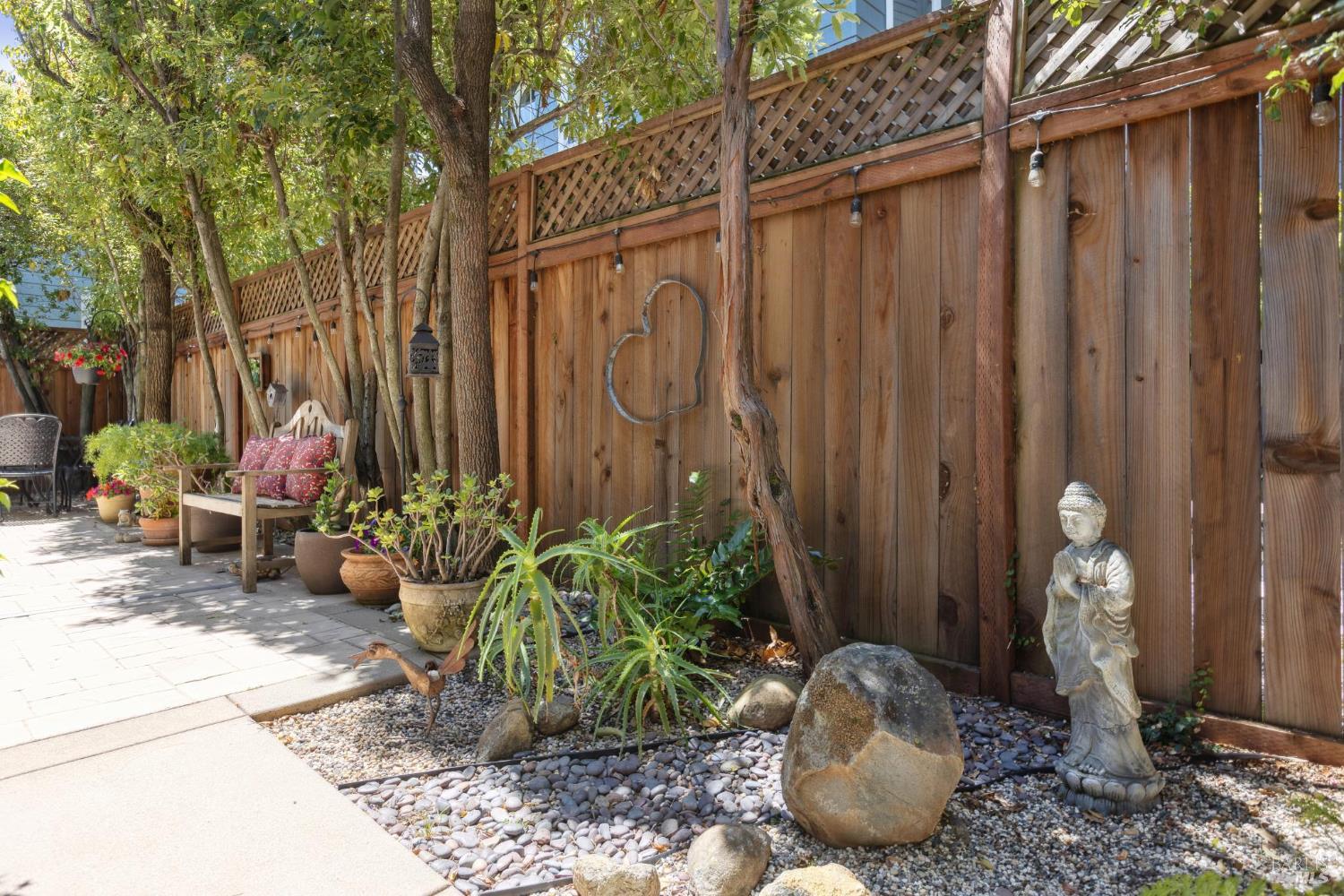 Detail Gallery Image 16 of 38 For 128 Baypoint Dr, San Rafael,  CA 94901 - 3 Beds | 2/1 Baths