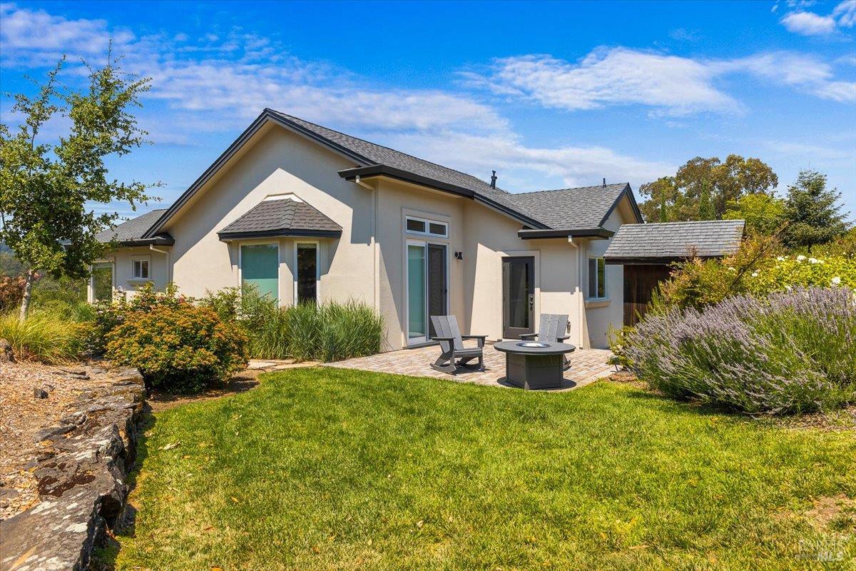 Detail Gallery Image 49 of 58 For 2300 Mill Creek Ln, Healdsburg,  CA 95448 - 3 Beds | 3 Baths