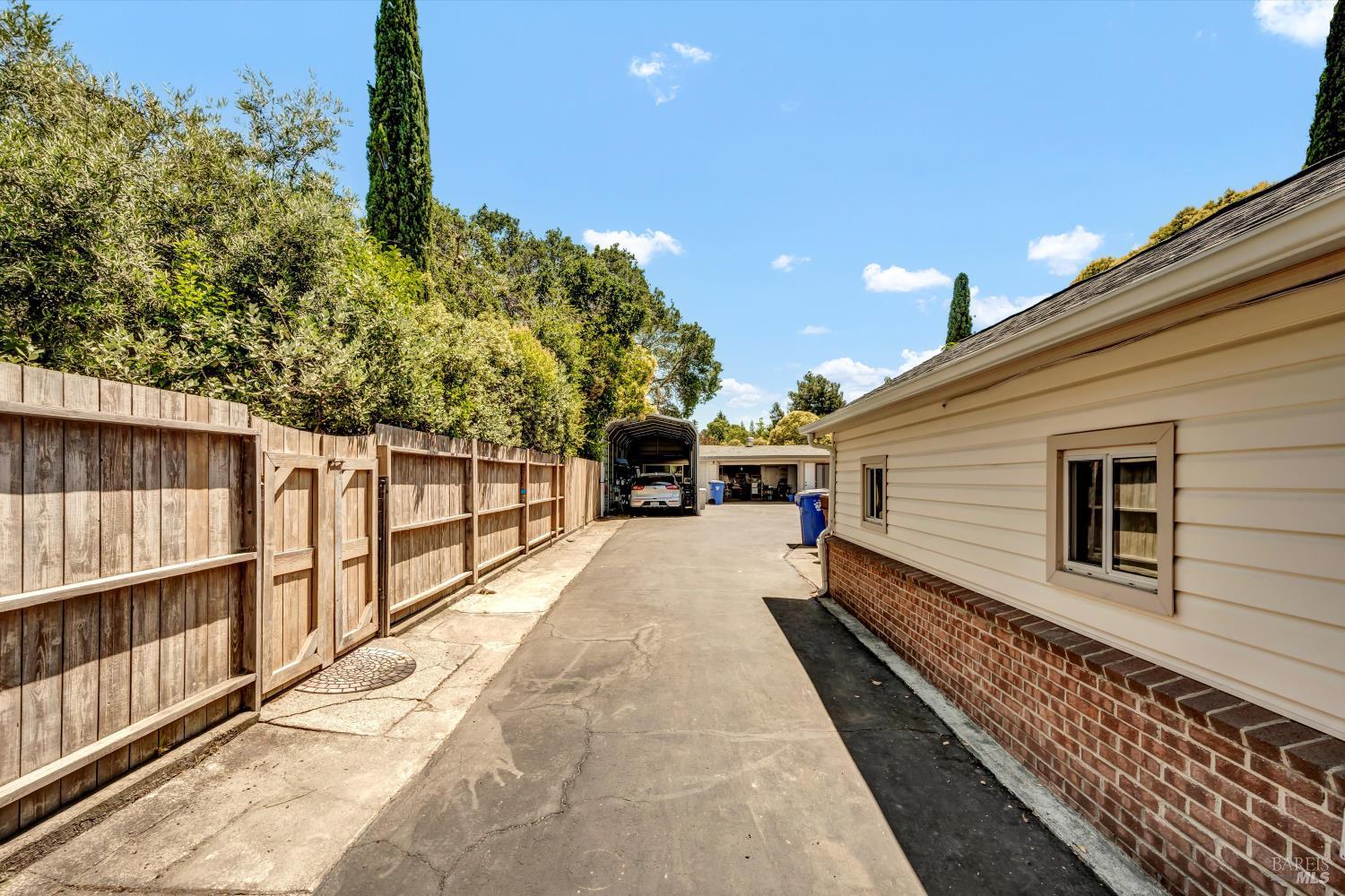 Detail Gallery Image 28 of 63 For 1015 Shetler Ave, Napa,  CA 94559 - 3 Beds | 2/1 Baths