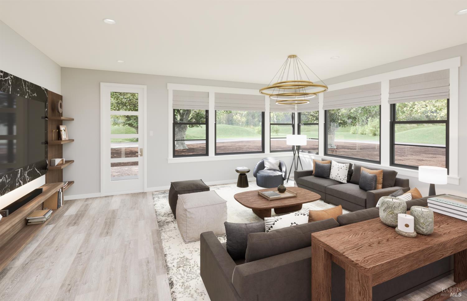 Detail Gallery Image 7 of 11 For 118 Erin Dr, San Rafael,  CA 94903 - 5 Beds | 4/1 Baths
