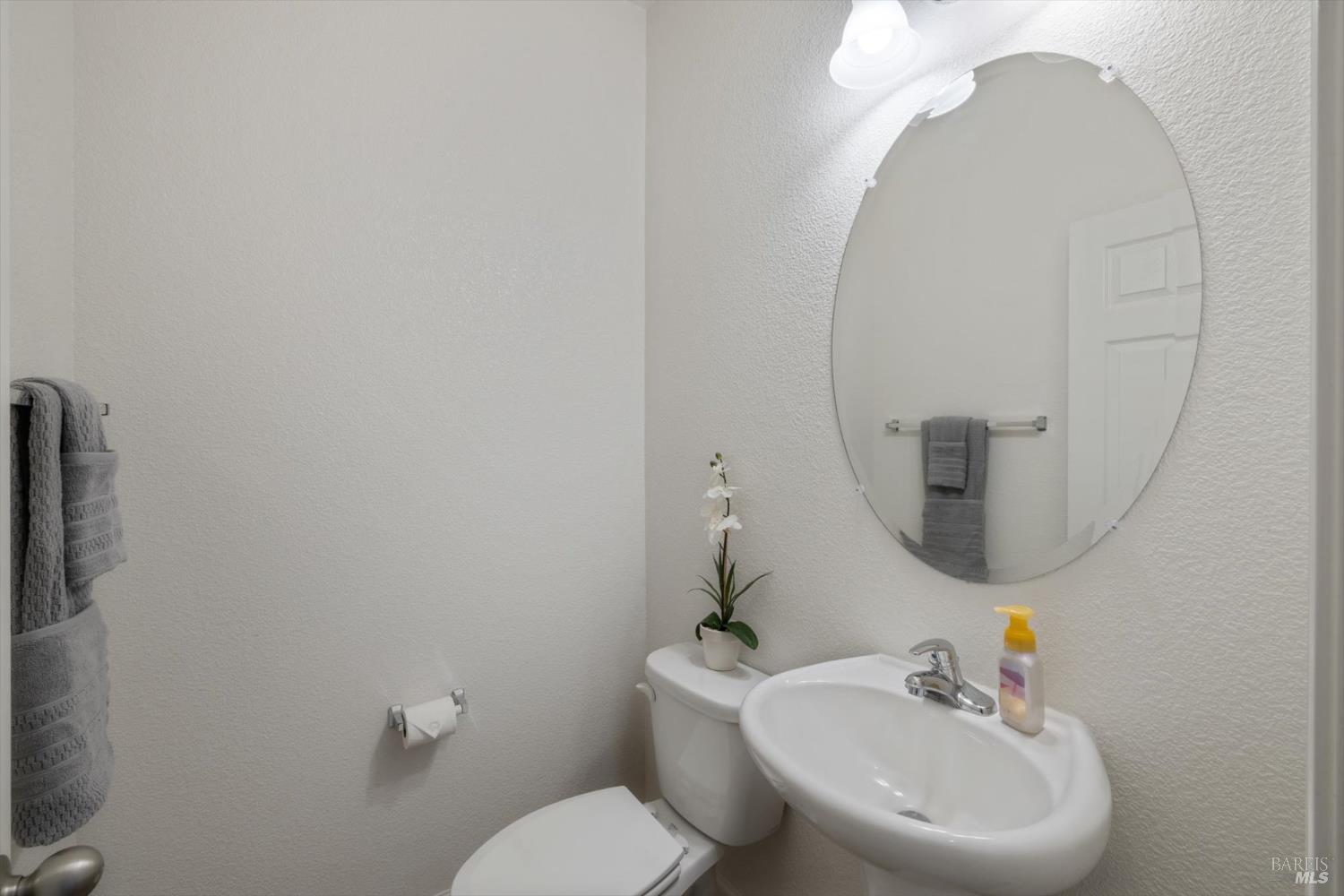 Detail Gallery Image 20 of 63 For 5294 Gramercy Cir, Fairfield,  CA 94533 - 5 Beds | 3/1 Baths