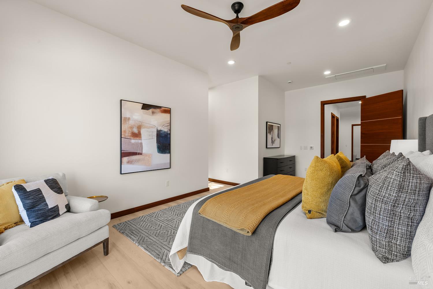 Detail Gallery Image 47 of 93 For 5044 Linda Ln, Santa Rosa,  CA 95404 - 3 Beds | 3/1 Baths