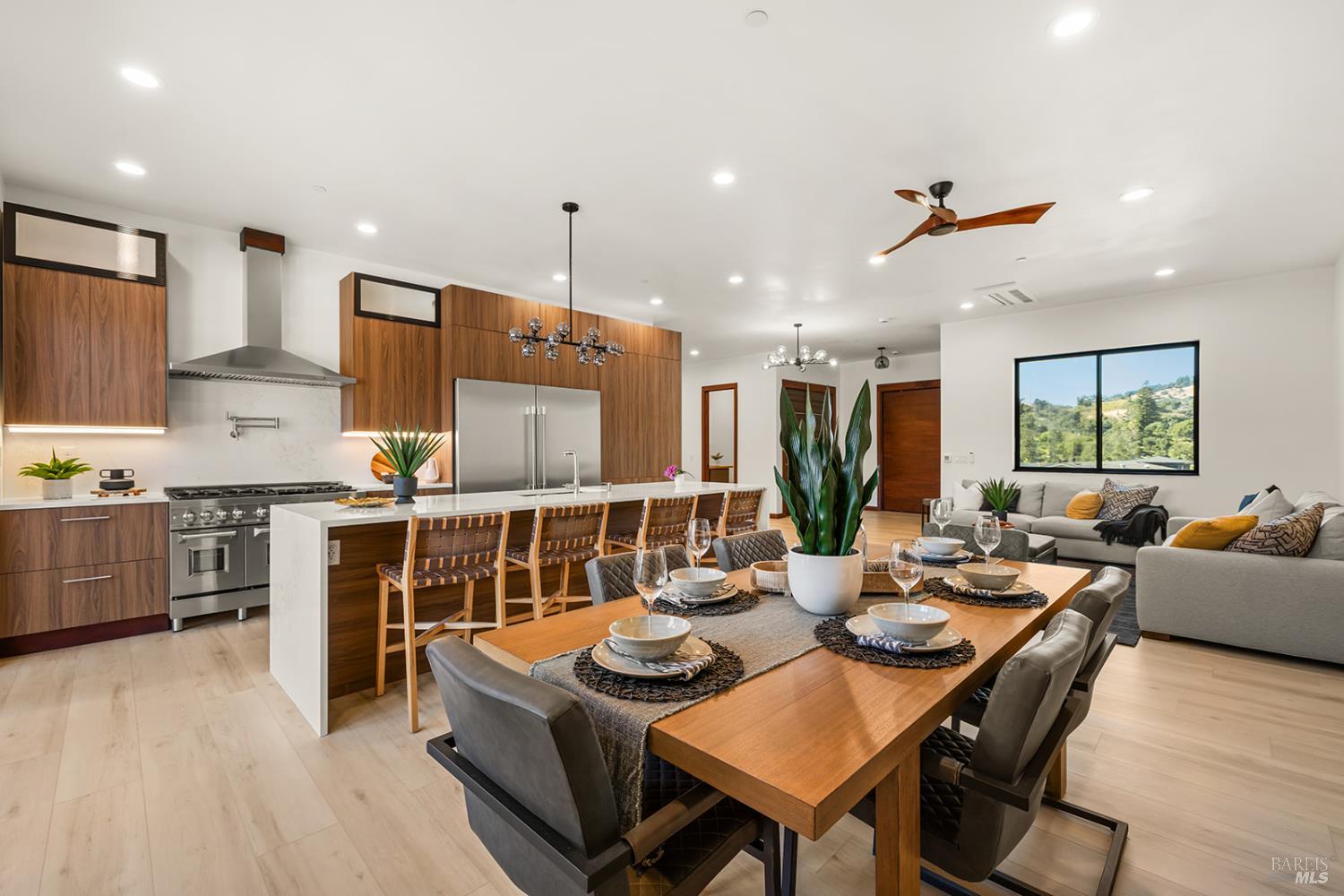 Detail Gallery Image 20 of 93 For 5044 Linda Ln, Santa Rosa,  CA 95404 - 3 Beds | 3/1 Baths
