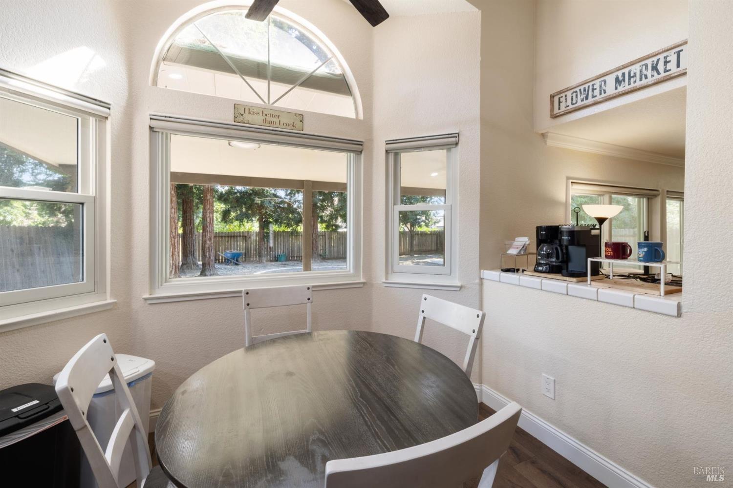 Detail Gallery Image 18 of 60 For 654 Rutgers St, Vacaville,  CA 95687 - 5 Beds | 3 Baths