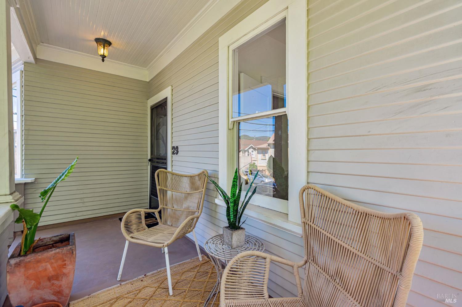 Detail Gallery Image 4 of 48 For 29 Frances St, San Rafael,  CA 94901 - – Beds | – Baths