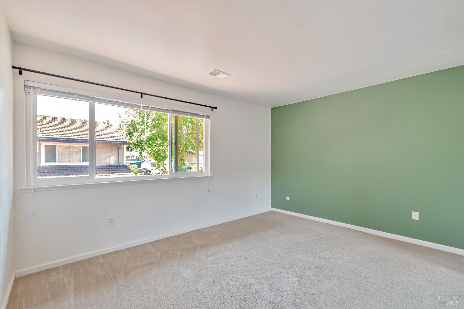 Detail Gallery Image 20 of 30 For 5016 Country Club Dr, Rohnert Park,  CA 94928 - 2 Beds | 1/1 Baths