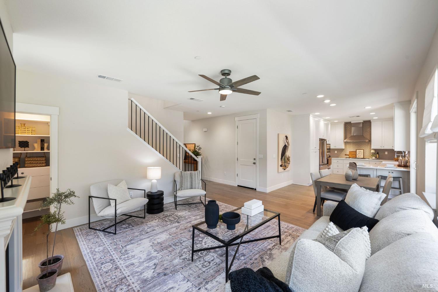 Detail Gallery Image 10 of 63 For 56 Wine Press Way, Napa,  CA 94558 - 4 Beds | 3/1 Baths