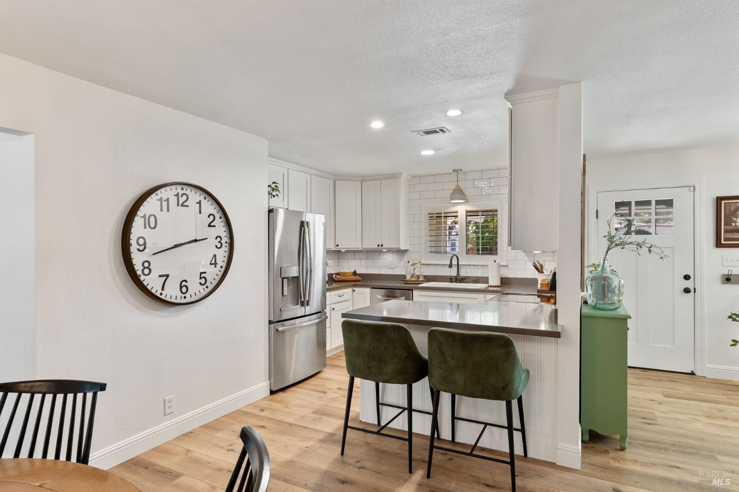 Detail Gallery Image 9 of 30 For 243 Cedar St, Vacaville,  CA 95688 - 4 Beds | 2 Baths