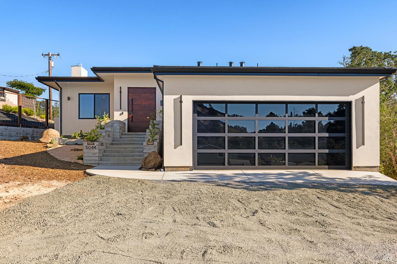 Detail Gallery Image 74 of 93 For 5044 Linda Ln, Santa Rosa,  CA 95404 - 3 Beds | 3/1 Baths