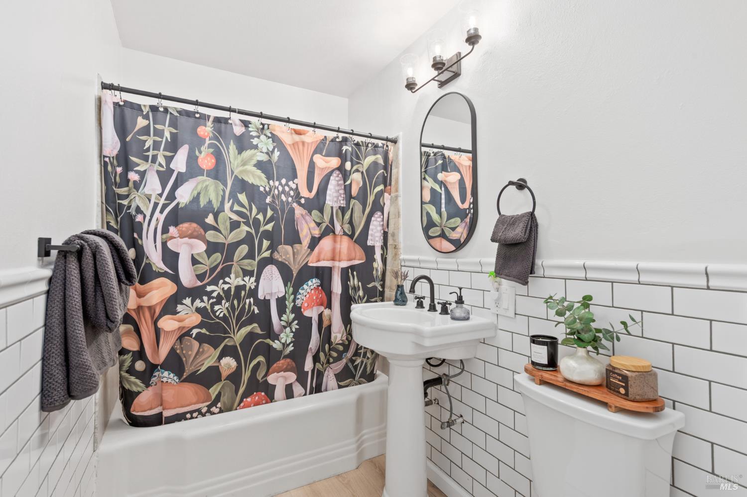 Detail Gallery Image 15 of 26 For 1162 San Domingo Dr, Santa Rosa,  CA 95404 - 3 Beds | 1 Baths